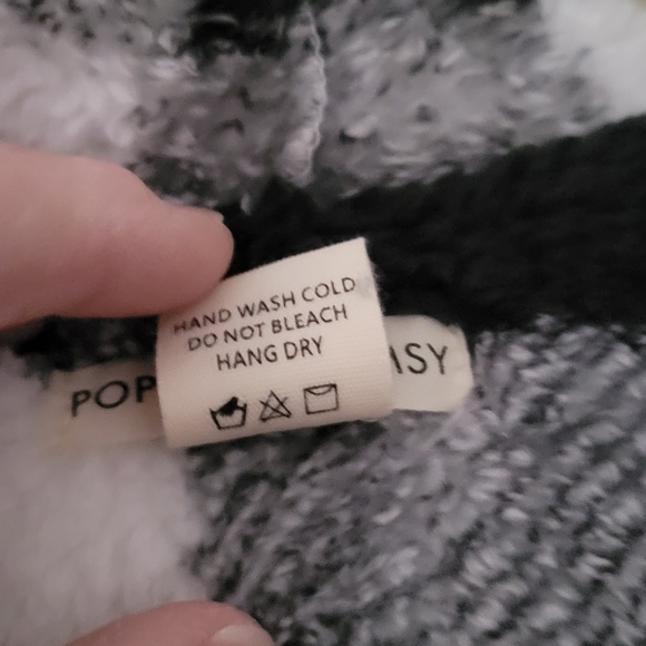 Plaid Fleece Jacket - Picture 4 of 8